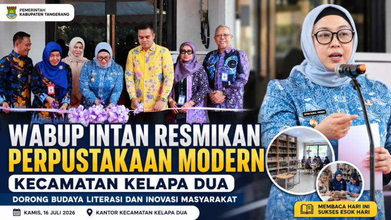 Wakil Bupati Tangerang Intan Nurul Hikmah melakukan pengguntingan pita saat meresmikan Perpustakaan Modern Kecamatan Kelapa Dua, Kamis (16/7/2026). Perpustakaan ini menjadi yang pertama diresmikan dari enam perpustakaan modern yang dibangun Pemerintah Kabupaten Tangerang pada tahun 2026.