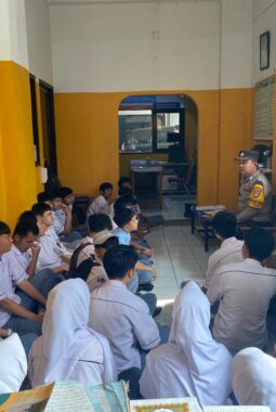 Bukan Sekadar Imbauan, Polisi Jadi Teman dan Orang Tua Asuh Pelajar SMK Yuppentek 2 Curug