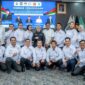 Pengurus DPP Gerakan Muda Pemerhati Desa (GMPD) resmi dikukuhkan dalam rangkaian Seminar Kebangsaan bertema desa, tanah ulayat, dan ketahanan nasional menuju Indonesia Emas 2045 di Jakarta, Sabtu (10/10/2026). (Foto: Dokumentasi DPP GMPD)